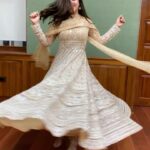 Bhumi Pednekar Instagram - That happy spin in @mmalhotraworld ❤️So so so pretty @manishmalhotra05 ✨ #happygirl . . #GoodMorning #Sunday #Love #SaandKiAankh #ThisDiwali