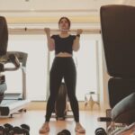 Bhumi Pednekar Instagram - Weekend motivation :) . . . #friday #mood #hello #insta #family