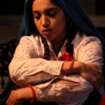 Bhumi Pednekar Instagram - 17 pe ho gai shaadi, 18 tak aa gai munni pyaari, Phir toh silsila chalta raha, Jab tak humnien uthai bandook aur maar di #SaandKiAankh #Bullseye @shooterdadiofficial #ChandroTomar