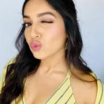 Bhumi Pednekar Instagram - Summer is here ☀️ . . . Styled by @pranita.abhi @hairstories_byseema @sonicsmakeup Tap for deets :)
