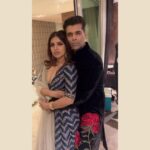 Bhumi Pednekar Instagram - Posers ✌🏻 Thank you @karanjohar for making our Diwali this lit ❤️ Had a baller time 😘😘😘 #happydiwali #love #dressedup