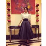 Bhumi Pednekar Instagram - Channelling my inner Hepburn at the berlinale in @abujanisandeepkhosla ❤️ Shoes: @christianlouboutin x Sabyasachi @louboutinworld Jewellery : @Swarovski x @suhanipittie 😍😍😍🇮🇳 🇩🇪 Styled by @aasthasharma ,assisted by @aditiagrawal12 ,Makeup and Hair @sonicsmakeup Managed by @hmehta75 #berlinale #CiiDelegation #cinema #love #sundays #berlinlove #berlin #morning #berlinale2018 #ajsk #abujanisandeepkhosla The Ritz-Carlton, Berlin