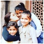 Bhumi Pednekar Instagram - Celebrate her everyday :) Happy #NationalGirlChildDay A girl child is a blessing. She is strong, beautiful & nurturing. She is meant to shine. Let’s be the wind beneath her wings. Let’s Educate, Create Opportunities & Empower her. Let’s make a world full of Equality and no Discrimination. Find ways of reaching out to individuals or organisations that help support our children. It’s our turn to do our bit. Thank you @abhyudayaashram @homeofhopeinc for making me a part of your world and bringing such joy & happiness into my life ❤️