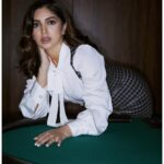 Bhumi Pednekar Instagram - Check/Chic/Chick ✔️ @nikhilthampi . . . #goodmorning #fam #stylefile #durgamati