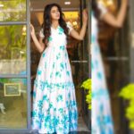 Chaitra Reddy Instagram - 🌼FLORAL🌼 Presenting my creative team😍 COSTUMES by my @yoshnasbyela Accessories by @bcos_its_silver MUA by @ramya_mua(sweet pie) Captured by @deepak_durai_photography(nice working with u deepak😍) #flowerpower🌸