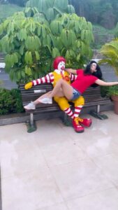 Disha Pandey Instagram - @mcdonalds_india 
School wala boyfriend 🤩♥️🤩

.
.
.
.
.
.

🎥 by : @aasifaasif5 
.