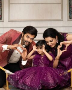 Ganesh Venkatraman Instagram - And just like that she turned 3 ❤️✨ 

I still remember the first time when all of your little fingers grabbed my forefinger tight and looked straight into my eyes! There have been so many magical firsts with you - the time you said 'dada' and 'mama' , your first step, your first dance....and so much  to talk about sweetheart😍 

I wish you a very happy birthday my little princess ❤️😘 can't wait to see you grow up as a person and imbibe the best of me and your mama @prettysunshine28 

Sammy's 👗 designed by @sowmyz_couture 

#birthday #birthdaygirl #birthdaybaby #birthdaycelebration #birthdayreels #birthdaypost #happybirthday #daughter #daddaughter #daughterlove #junebirthday #junebaby #reelitfeelit #instareels #samaira #ganeshvenkatram