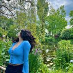 Janhvi Kapoor Instagram - 🌸 “to see we must forget the name of the thing we’re looking at” - Monet 🌸