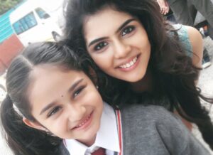 Kalyani Priyadarshan Instagram - Junnu-Priya-Junnu ☺️🤗 Haha I miss this girl and her crazy on-set energy #Hello! @myrah_dandekar