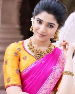 Krithi Shetty Instagram - Happy Sankranthi from #nagalakshmi #bangarraju ✨ • • Outfit - @bhargavikunam Jewelry- @vegasri_goldanddiamonds Styled by - @ashwin_ash1 & @hassankhan_3 Asst by - @vid_vidya Hair - @hairbyvenky Make up - @chaks_makeup Shot by - @shareefnandyala