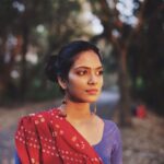 Malavika Mohanan Instagram - #throwback to this lovely day at IIT Powai with @syddharth_mate who stops meeting me whenever he gets into a relationship #tchtch