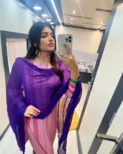Naina Sarwar Instagram - Girl next door 🧜🏼‍♀️