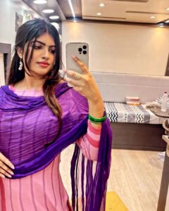 Naina Sarwar Instagram - Girl next door 🧜🏼‍♀️