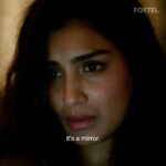 Pallavi Sharda Instagram – She gets it right. This show is a mirror… designed to confused everyone. We’re definitely always grappling with something and Corrie really does need help 🤯 @foxtel #TheTwelve