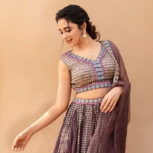 Priyanka Mohan Instagram - Purple Haze💜 

Styled by @pallavi_85 @openhousestudio.in 
Outfit @surbhiguptaofficial 
Earrings @houseofqc 
M&H @kalwon_beauty @marella_makeupstudio 
📸 @kiransaphotography