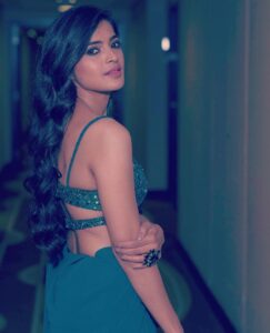 Sanchita Shetty Instagram - ❤️

Photography : @officialmuhammedadil 
Costume designed by : @naziasyedofficial @naziasyedofficial 
Makeup Hair : @anamica_hmua 
Event : @iifa 
Special thanks : @easemytrip 

#iffa2022 #abudhabi #dubai  #sanchita #sanchitashetty #spreadlovepositivity ❤️