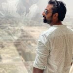 Shanthanu Bhagyaraj Instagram - 𝒞𝒶𝓁𝓂 … 𝒾𝓈 𝒶 𝒮𝓊𝓅𝑒𝓇 𝒫𝑜𝓌𝑒𝓇 💫 𝒰𝓈𝑒 𝒾𝓉 📸 : @kikivijay11 #instagood #instagram #insta #instalike #dubai #dubailife #dubai🇦🇪 #throwback #throwbackmemories #portrait #portraitphotography Burj Al Arab