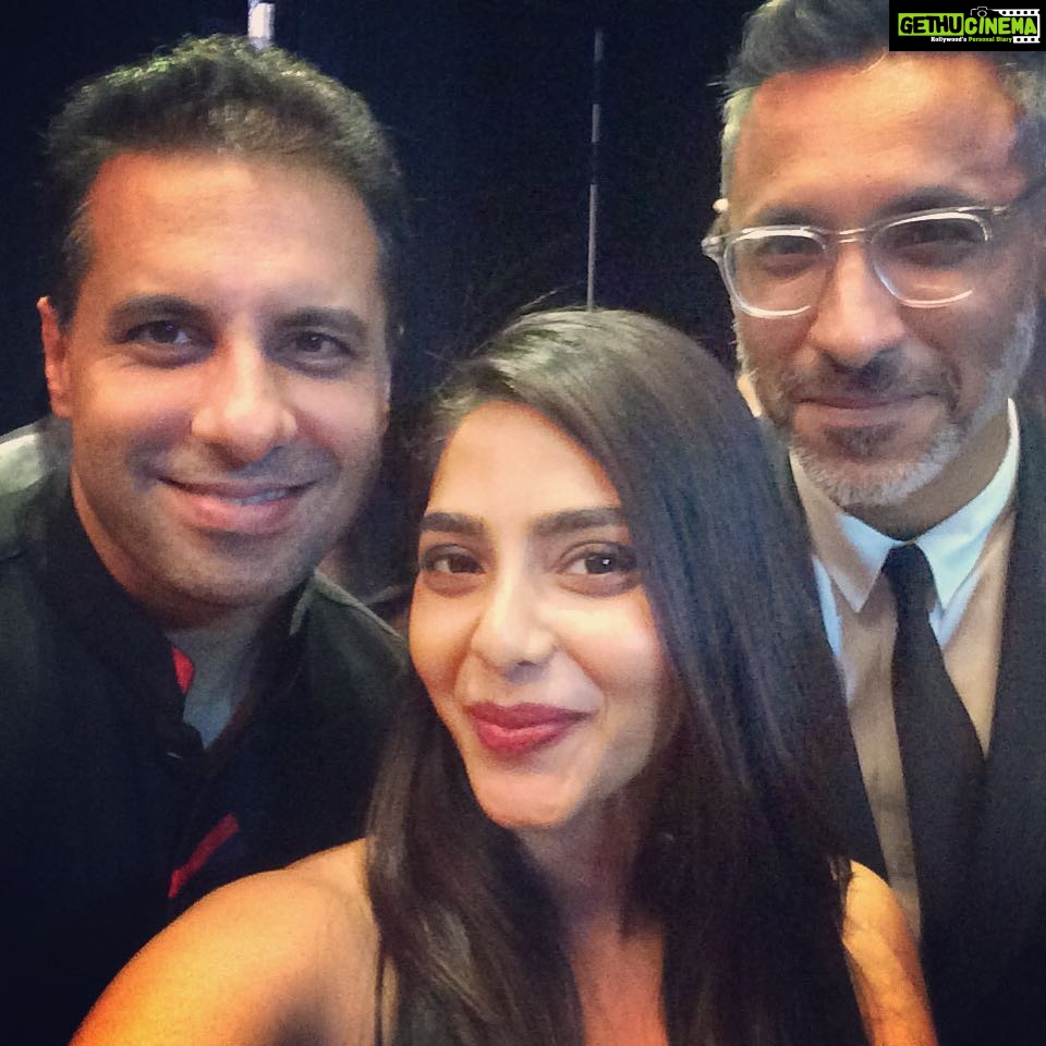 Aishwarya Lekshmi Instagram - Shantanu n nikhil in a selfie!! #faint ...