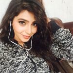 Aishwarya Lekshmi Instagram - #ilooktooofakepretty #pinkfloydmaniac Courtyard Marriot , Chennai, India