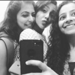 Aishwarya Lekshmi Instagram - Semma love ❤️ @leo_lishoy @darshanarajendran @mayaanadhi #makingbackstoriestogether