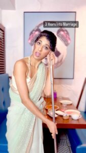 Aishwarya Sakhuja Instagram - Being married is like having the freedom to do everything... 
I don't want to, but I have to.
.
.
📍: @chinchinchumumbai 
.
.
#feelkaroreelkaro #feelitreelit #reelsindia #comedy #comic #comedyvideos #explorepage #viral #reeling #aishwaryasakhuja