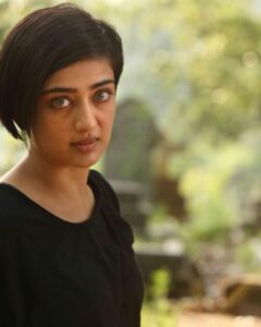 Akshara Haasan Instagram - A trip down memory lane part .2
.
.
.
📸 @maajidkhan88 
#shamitabh #throwbackmemories❤️ #photodump #explore #explorepage #actorslife #memoriesforlife #potd📷