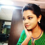 Anitha Sampath Instagram - வெட்டியெனில் வேலை இதுவே.. #anitha #anithasampath #anchoranitha #suntv #sunnews #news #vanakkamthamizha