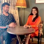 Ashna Zaveri Instagram - Say it with a smile and they'll never know :P @arjunkanungo Tell me your favourite scene from #K3G in the comments below👇🏻