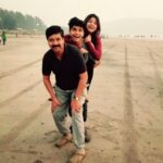 Kashmira Pardesi Instagram - All you need is love and the beach!