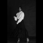 Kashmira Pardesi Instagram - To be modern is to tear the soul out of everything - Yohji Yamamoto #japaneseclassic #yamamotoinspired #creativetake Designer - @raaga_kasiraj Photography - @rishav04