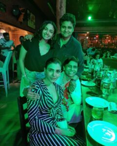Malvika Nair Instagram - Thank you for always being there for me, and everybody humanly possible 🥺🤗. You the best✨
Happy birthday doc ooo!@drmanjulaanaganiofficial