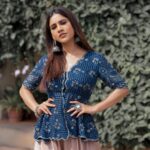 Nabha Natesh Instagram - 🐚 : : : Outfit: @issadesignerstudio Jewellery: @bloombysushmita_ Pic: @kannasrihari Styled by @officialanahita