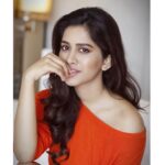 Nabha Natesh Instagram – I wanna say I woke up like this ☺️can I can I !!!
.
.
.
.
.
.
PC: @chandanaphotography 
#nabhanatesh #nabha Shangri-La Bengaluru