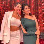 Nikki Tamboli Instagram - If you can make me laugh, my heart is yours 😉 You’re my favourite darling @sugandhamishra23 ❤️ . . . . . . . . . . #nikkitamboli #sugandhamishra #zeecomedyshow #loveyouall