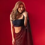 Nikki Tamboli Instagram - Behold the Begum-e-Hindustan💫 Shoot: @fablookmagazine Styled by @milliarora7777 Assisted by @mininarula02 Wearing: @labelnehasaxena Mua @smridhimehtamua Hair: @nadeem.artist 📸 @shutterstrings Publicist: @planetmediapr . . . . . . . . #nikkitamboli #nikkians #indianwear #saree #sareelovers #black #shine #glitter #smile #love #xoxo