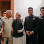 Payal Rohatgi Instagram - Thank you our respected Member of Parliament, amazing human being, fearless person, down to earth, Shri. Dr. #ArvindSharma sir for your graceful presence and giving your blessings to us on our big day. We love you alot🙏🤗 पाyal ke Sangराम ❤️ . #drarvindsharma #memberofparliament #rohtak #haryana #india #guest #blessings #sangramsingh #payalrohatgi India Habitat Centre