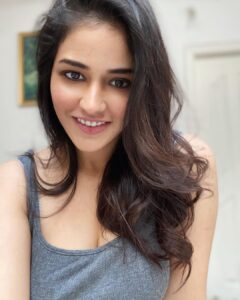 Priyanka Jawalkar Instagram - Hello fam 🐣