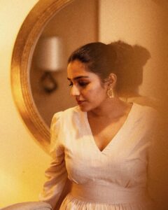 Rajisha Vijayan Instagram - Karnan Promotions 🗡♥️
Outfit: @pepperhousekochi 
MUA: @mag_makeovers 
Styling: @styledbyammu 
📷: @aishwaryashok