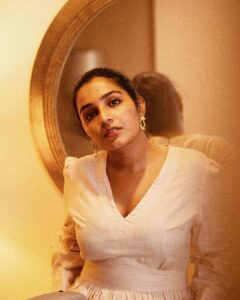 Rajisha Vijayan Instagram - Karnan Promotions 🗡♥️
Outfit: @pepperhousekochi 
MUA: @mag_makeovers 
Styling: @styledbyammu 
📷: @aishwaryashok