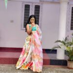 Raveena Daha Instagram - Merry Christmas 🎄⛄ Gorgeous Lehenga from:@she_vibess 😍 Also get 10% off on your first order using my code SHE_RAVEENA 😍 Jewellery from:@esha_sparks_n_glitters 😍