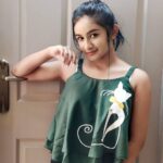 Raveena Daha Instagram - Sometimes relationships end so love stories can begin😂🤪 Top from:@salwar_fabrics 💕