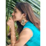 Raveena Daha Instagram - தூக்கங்களை தூக்கிச் சென்றாய்🤭ஏக்கங்களை தூவிச் சென்றாய் 😘❤️ Outfit from:@verychoosy_kurtis 😍 Earrings:@jj_.collections