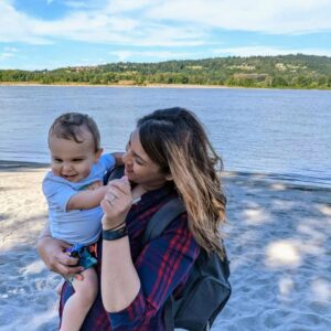 Richa Gangopadhyay Instagram - Summer beach days are the best days ☀️⛱️ 🩴💛
