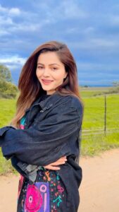 Rubina Dilaik Instagram - Tera yeh Ishq, Mera Fitoor……..

.
.
.

#Fitoor 
#ranbirkapoor 
#vaanikapoor 
#arijitsingh 
#ShamsheraSong 
#Shamshera22ndJuly
#trending
.
.
.