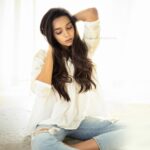 Sanchana Natarajan Instagram - 🤍 Shot by- @v.s.anandhakrishna Makeup- @makeup101byyamini Styling- @priyaa.karan