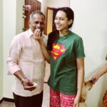 Sanchana Natarajan Instagram - வயதால் வளர்ந்தும் இவன் பிள்ளையே, பிள்ளைப் போல் இருந்தும் இவள் அன்னையே🥰 இது போல் ஆனந்தம் வேறில்லையே ..... பாசத்தின் முன்பு இன்று உலகின் அறிவுகள் தோற்குதே..❤️ #myeverything❤️🌍