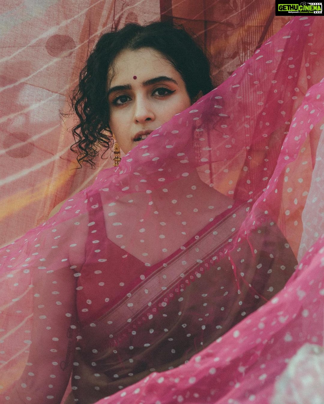 Sanya Malhotra Instagram - 📸 @mayank0491 Styling and Creative direction ...