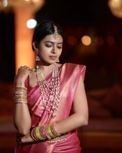 Shivani Rajashekar Instagram - Andariki Makara Sankranthi Subhakankshalu 🌾🪁
Ellorkum Pongal Vazhthukkal 🪁🌾
Jewellery @mangatraineeraj 
Pc @d.y.o_photography

Ps - photo pettadam marchipoya..anduke late ayyindi 🙈

#sankranthi #pongal

@missindiaorg  @vlccin @sephora_india @mojindia @rajnigandhasilverpearls
#FeminaMissIndia2022 #JourneyToTheCrown #AndhraPradesh #Telangana #Tamilnadu #SouthZone #MissIndiaZones #DreamBelieveRealize 

#missindia2022shivani 
#missindia2022
#missindiashivanirajashekar
#missandhrapradesh2022
#missap2022
#shivani4missindia
#vlccfeminamissindia2022