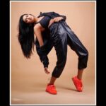 Shivani Rajashekar Instagram - We WOMEN ARE #UNSTOPPABLE and also #FLEXIBLE 😉 Wishing all the #WonderWoman out there a very #HappyWomensday ❤️ #internationalwomensday Styling @lankasanthoshi 😘 Pc @dvs.photography
