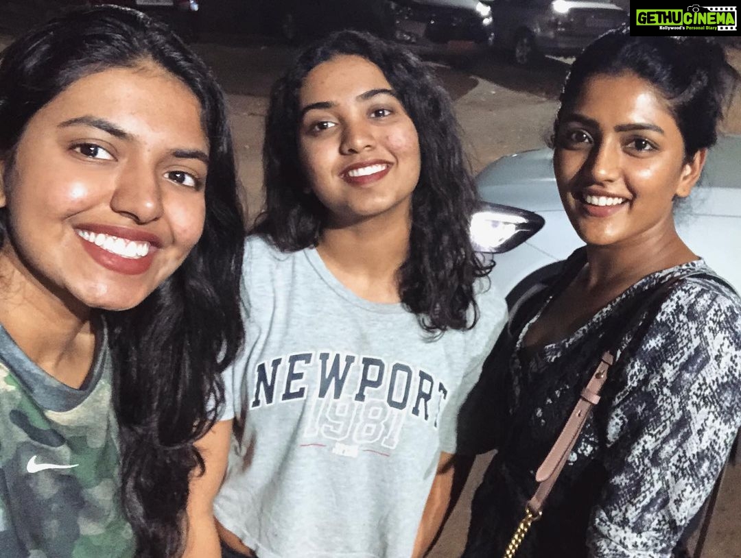 Shivani Rajashekar Instagram - 👭👭💋 ️ ️💋 - Gethu Cinema